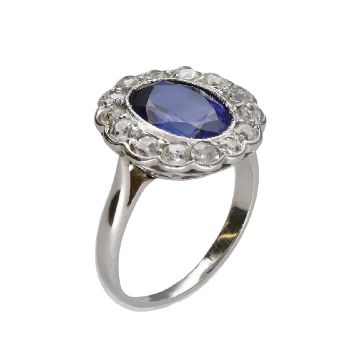 Bague vers 1930 en Or gris 18k et platine avec verneuil et diamants. taille 55. - Castafiore