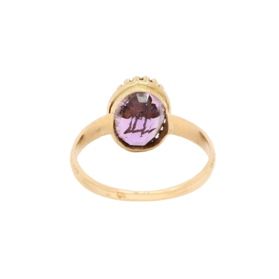 Bague victorienne or jaune améthyste gravée perle - Castafiore