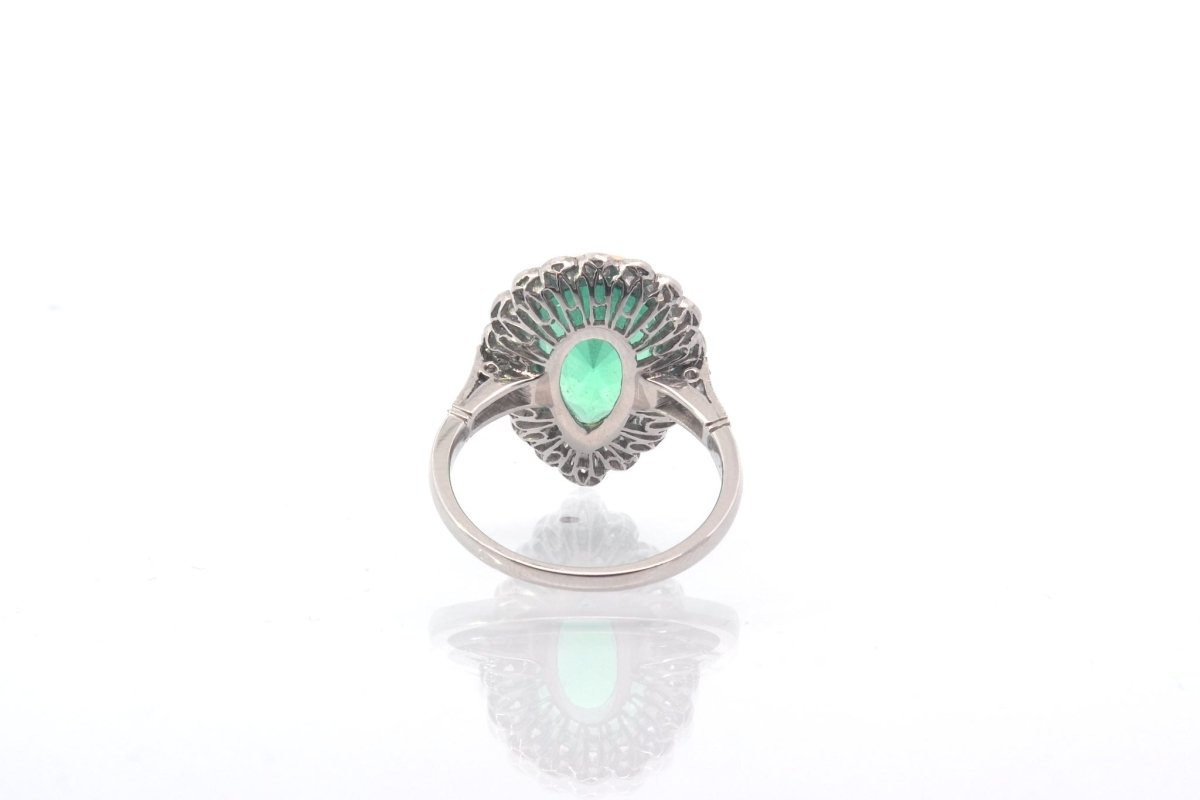 Bague vintage émeraude poire et diamants en platine et or - Castafiore