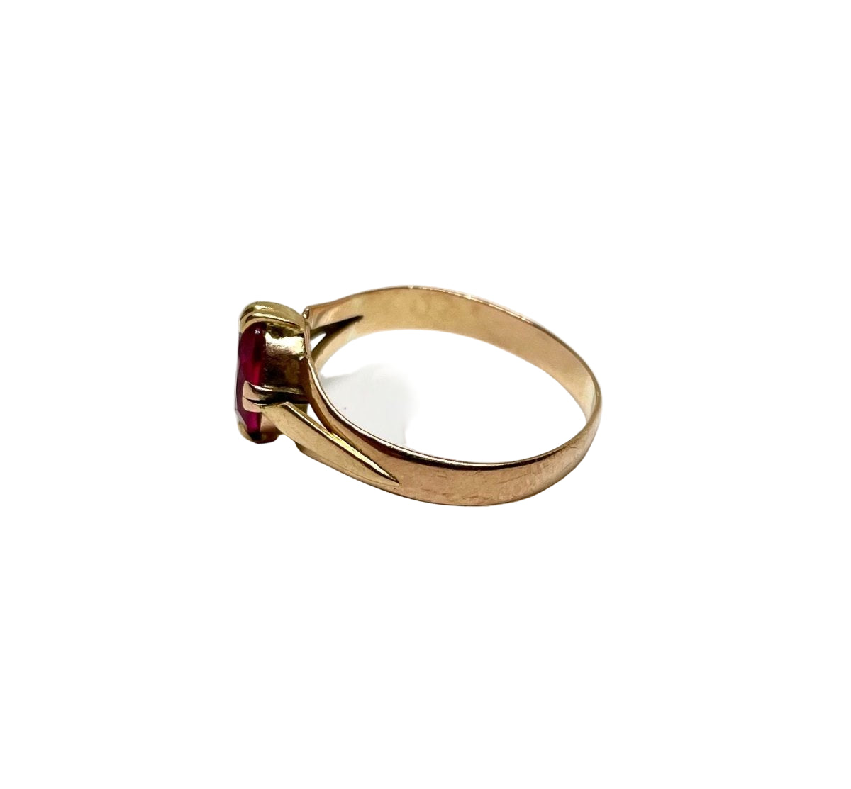 Bague vintage or jaune et rubis