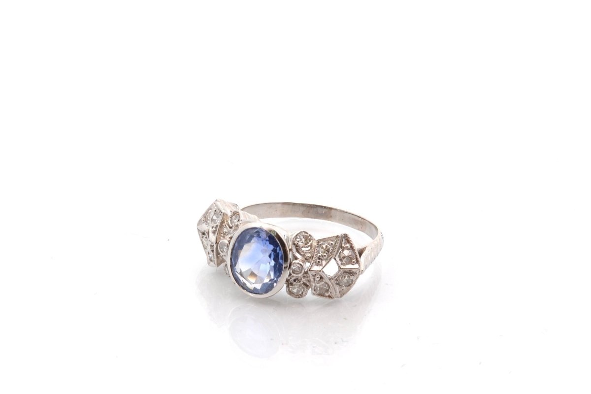 Bague vintage en platine et saphir - Castafiore