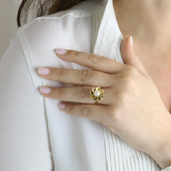 Bague VINTAGE Fleur en or jaune et perle - Castafiore