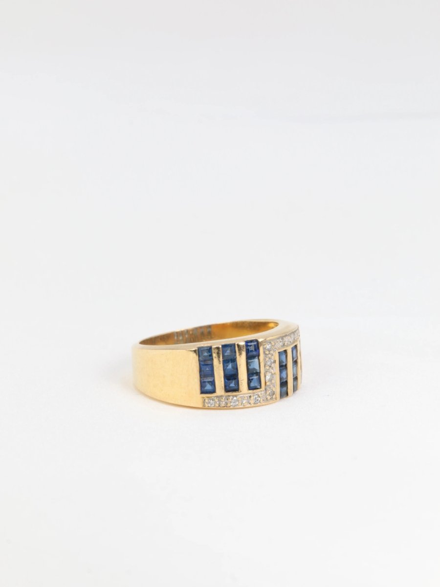 Bague vintage géométrique en or, saphirs et diamants - Castafiore