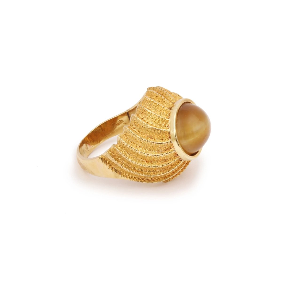 Bague Vintage Godronnée Chrysobéryl Œil de Chat Or Jaune 18 Carats - Castafiore