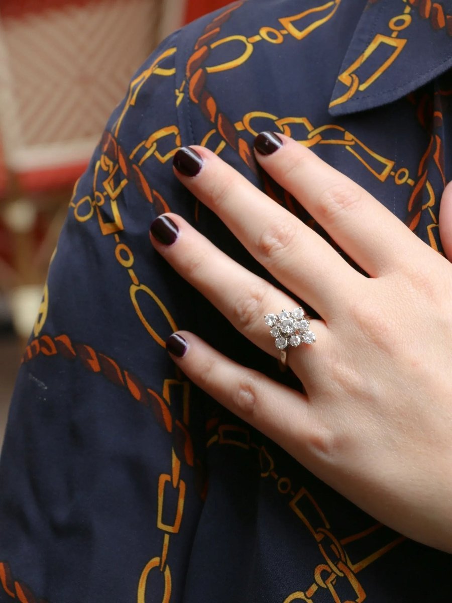 Bague vintage marquise en or blanc et diamants - Castafiore