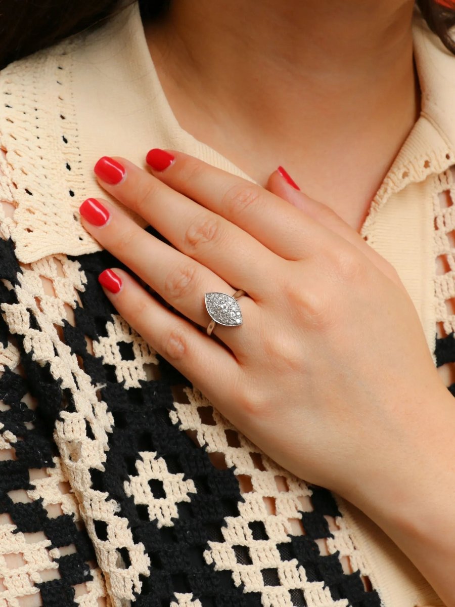 Bague vintage marquise or blanc diamants 1 ct - Castafiore