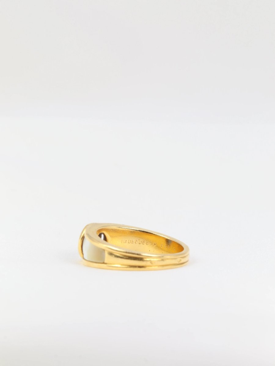 Bague vintage Mauboussin en or, nacre et saphir - Castafiore