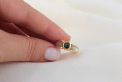 Bague vintage Mauboussin en or, nacre et saphir - Castafiore