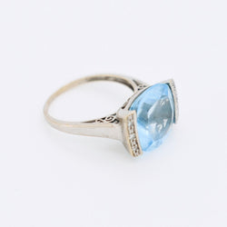 Bague Vintage Or 18 Carats, Topaze Bleue et Diamants - Castafiore