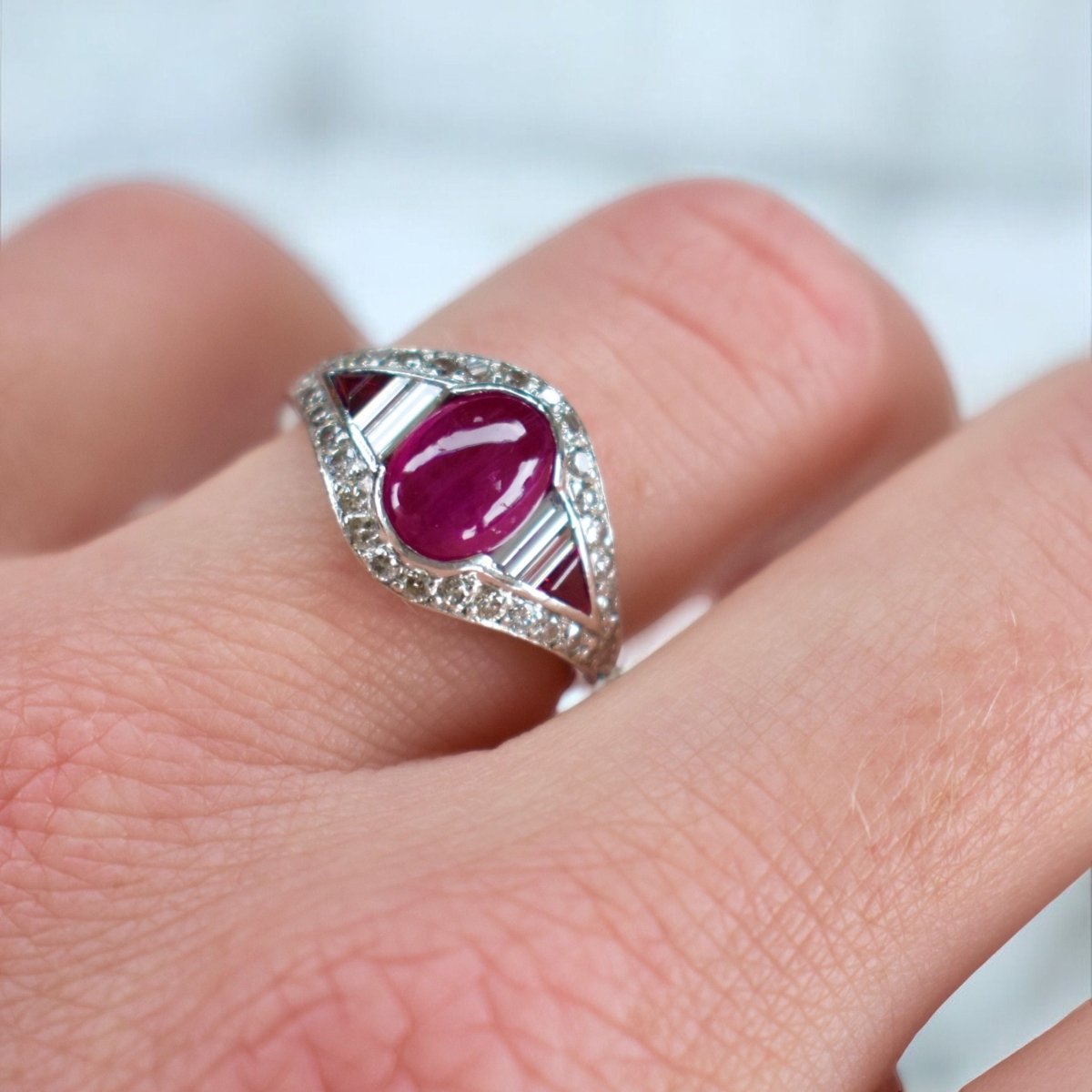 Bague Vintage Rubis et Diamants, Style Art Déco - Castafiore