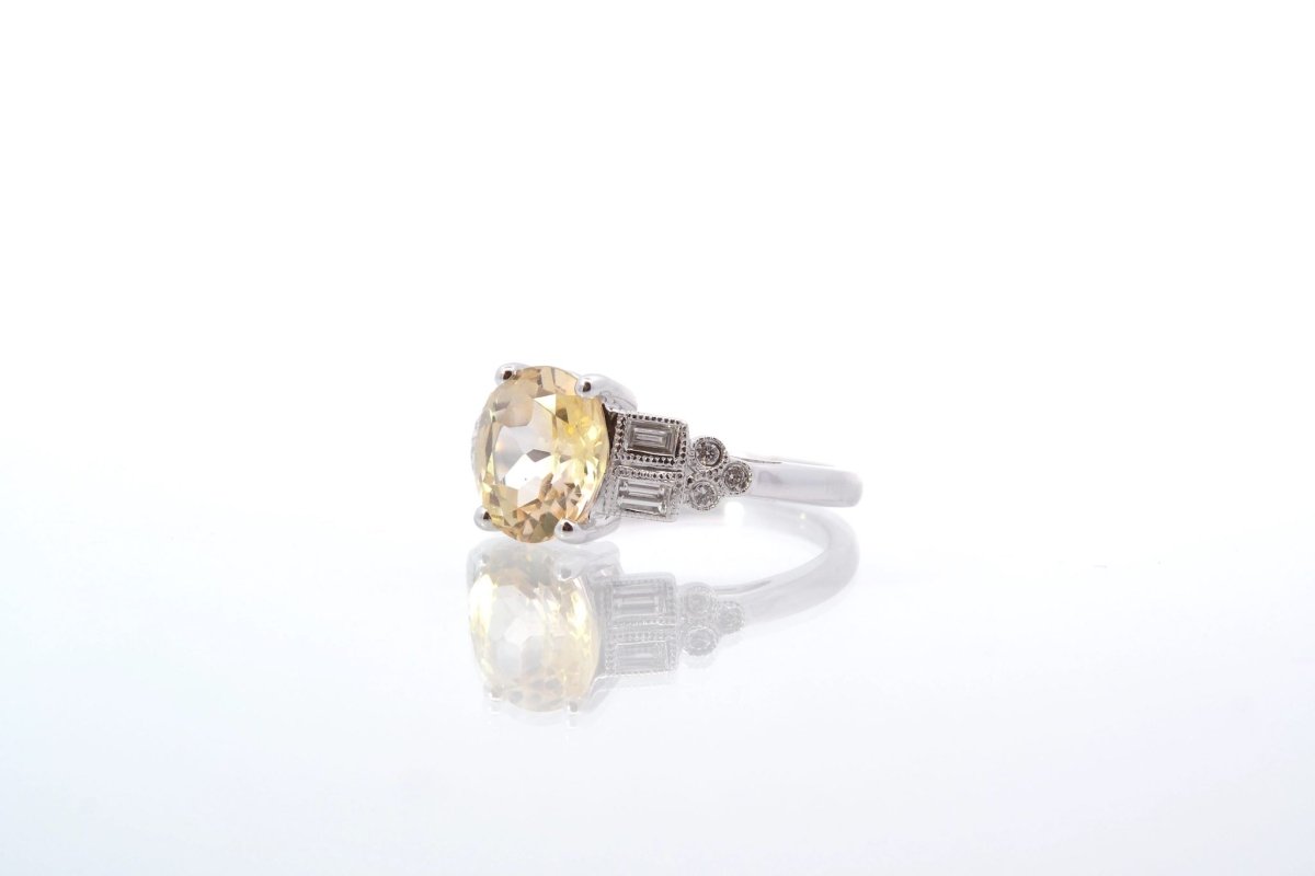 Bague vintage saphir jaune et diamants - Castafiore