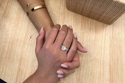 Bague vintage saphir jaune et diamants - Castafiore