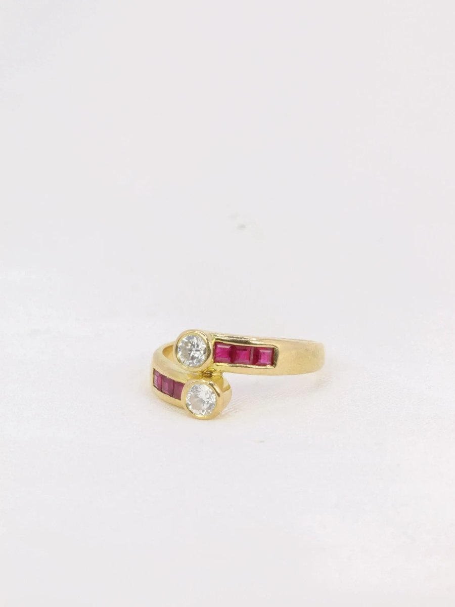 Bague vintage toi et moi or diamants rubis calibrés - Castafiore