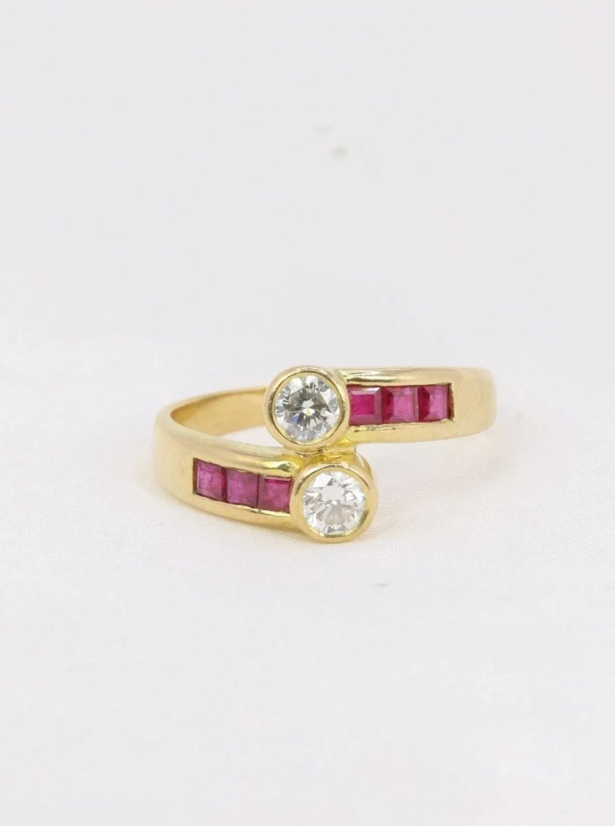 Bague vintage toi et moi or diamants rubis calibrés - Castafiore