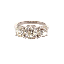 Bague VINTAGE trilogie en platine et diamants - Castafiore