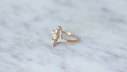 Bague Volutes diamants Belle Epoque - Castafiore
