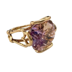 BAGUES MODERNES DU 21e SIÈCLE en or 18kt et AMETHYRENE - Castafiore