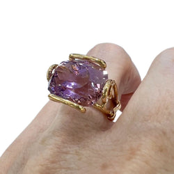 BAGUES MODERNES DU 21e SIÈCLE en or 18kt et AMETHYRENE - Castafiore