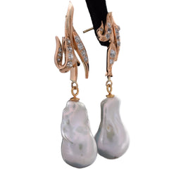Boucles d'oreilles Pendantes en or jaune, perles et diamants