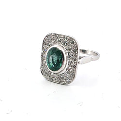 Bague Entourage en or blanc, émeraude et diamants