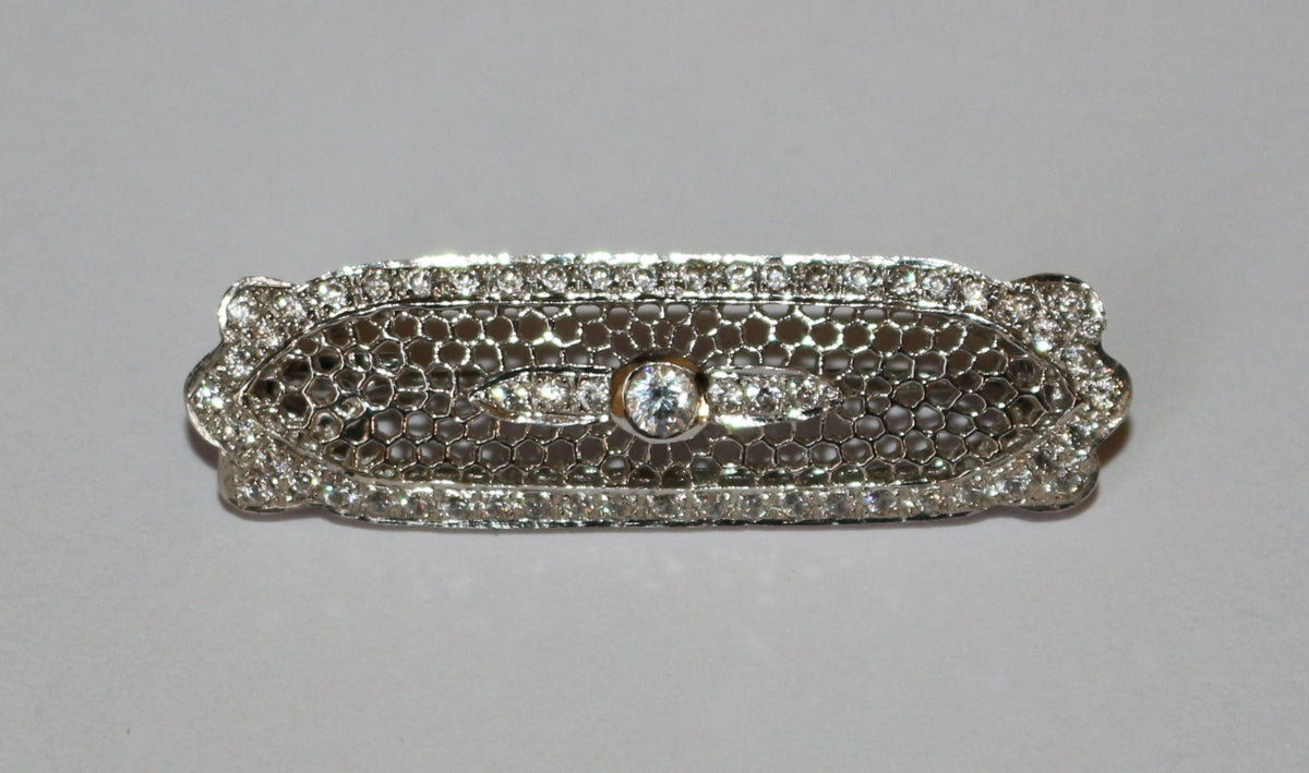 Broche-barrette de style Art Déco en or blanc et diamants