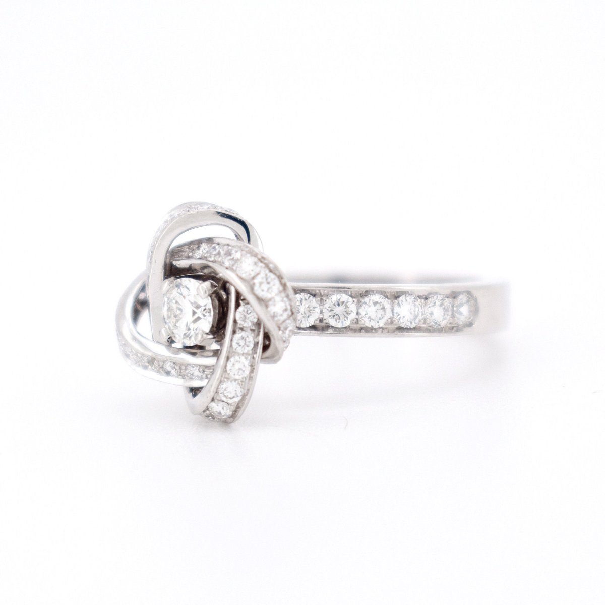 Boucheron - Collection Pivoine - Bague Or Blanc 18 carats et Diamants - Castafiore