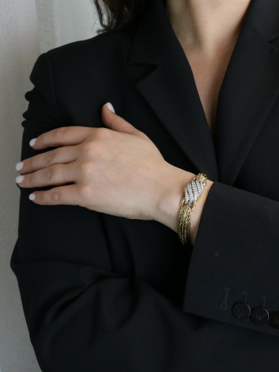 BOUCHERON Montre à secrets or jaune diamants - Castafiore