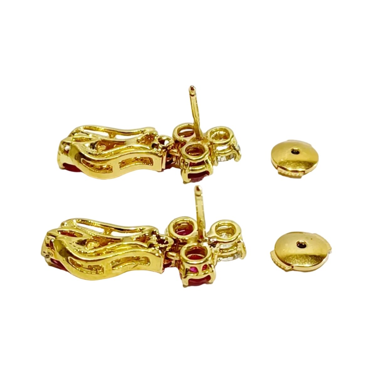 Boucle d'oreilles Pendantes en or jaune, rubis et diamants - Castafiore