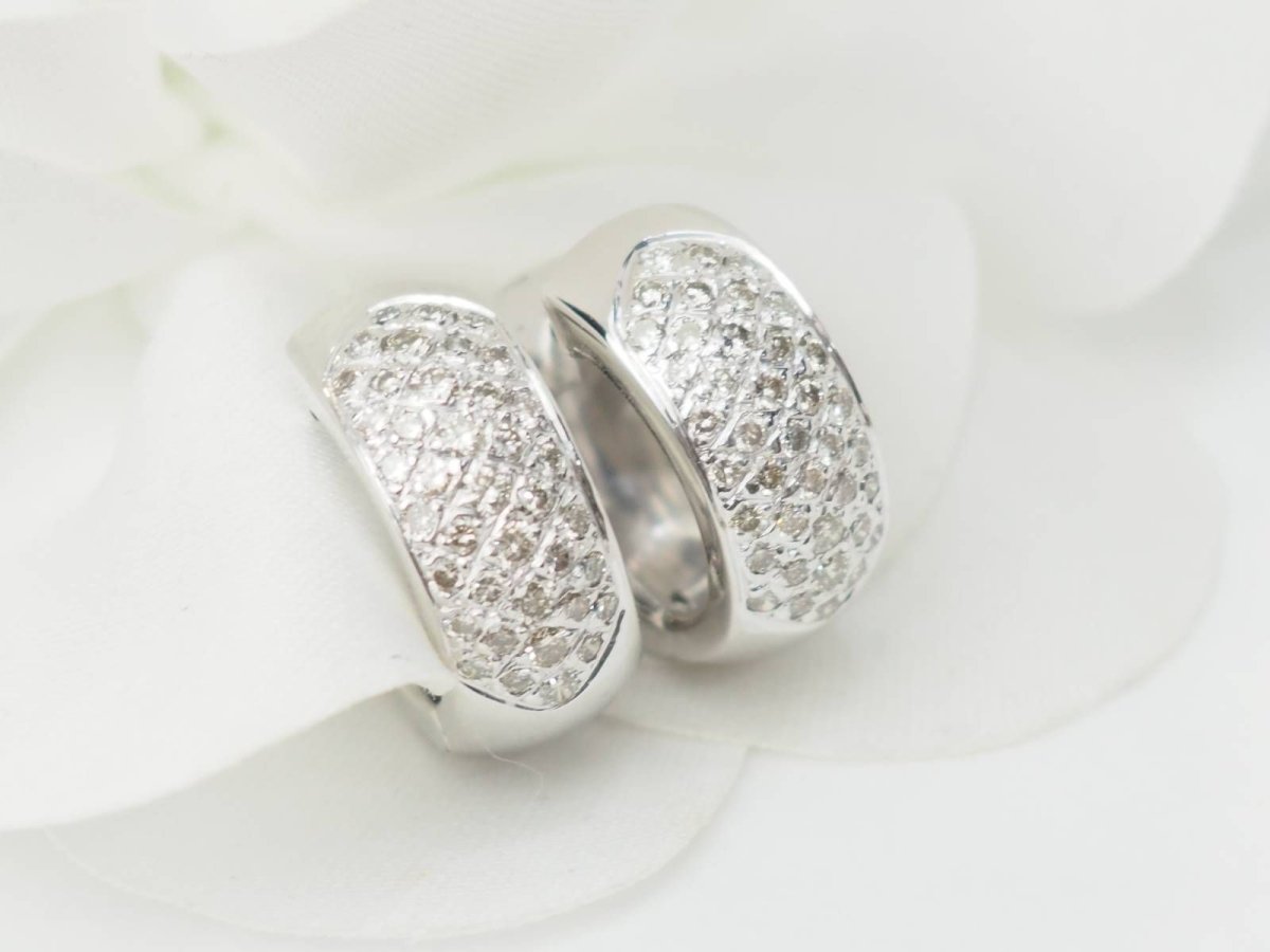 Boucles d'oreille créoles en or blanc et diamants - Castafiore