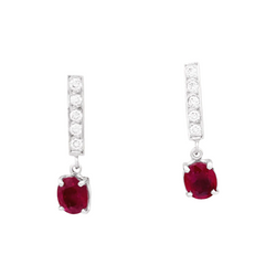 Boucles d'oreille or blanc, diamants et rubis. - Castafiore