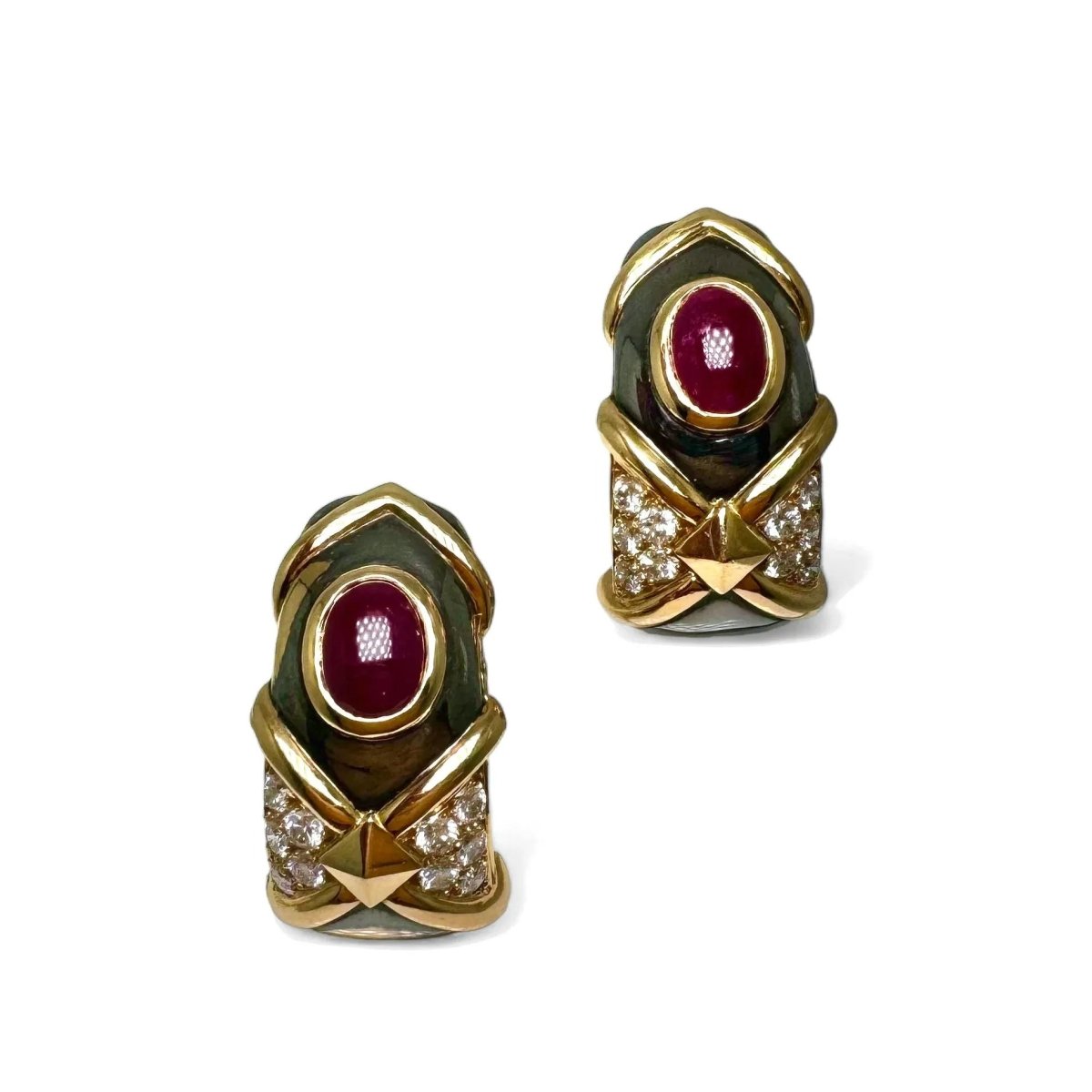 Boucles d’oreille vintage en or noirci et jaune ornée de rubis et diamants. - Castafiore