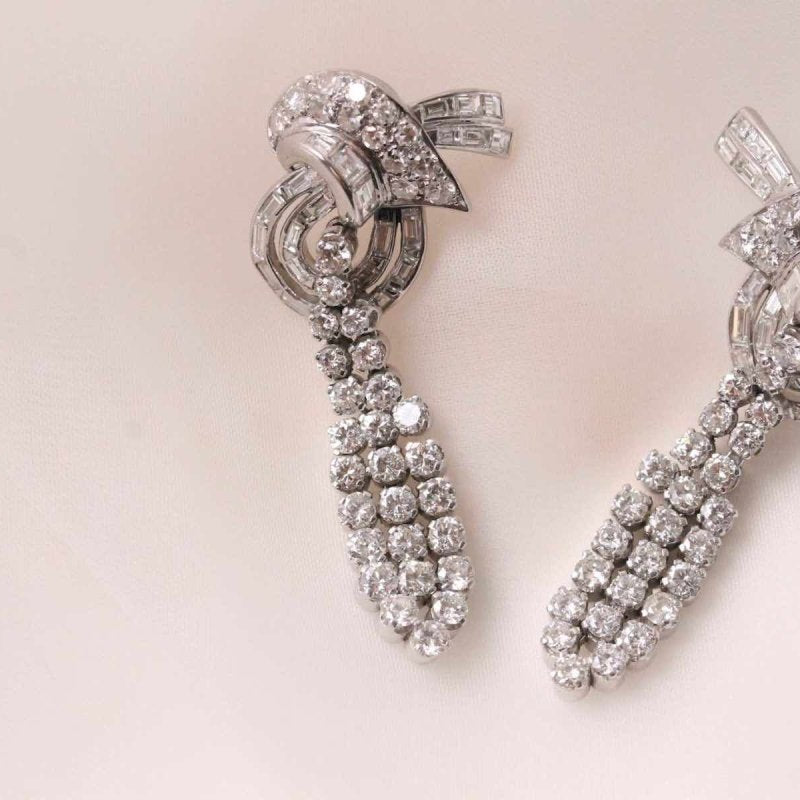 Boucles d'oreilles 1950 pavées de diamants en platine - Castafiore