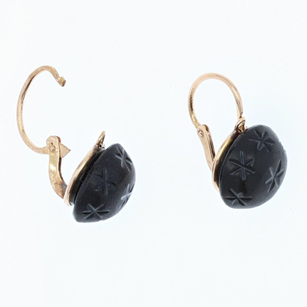 Boucles d'oreilles ANCIENNES Dormeuses en or jaune et jais - Castafiore