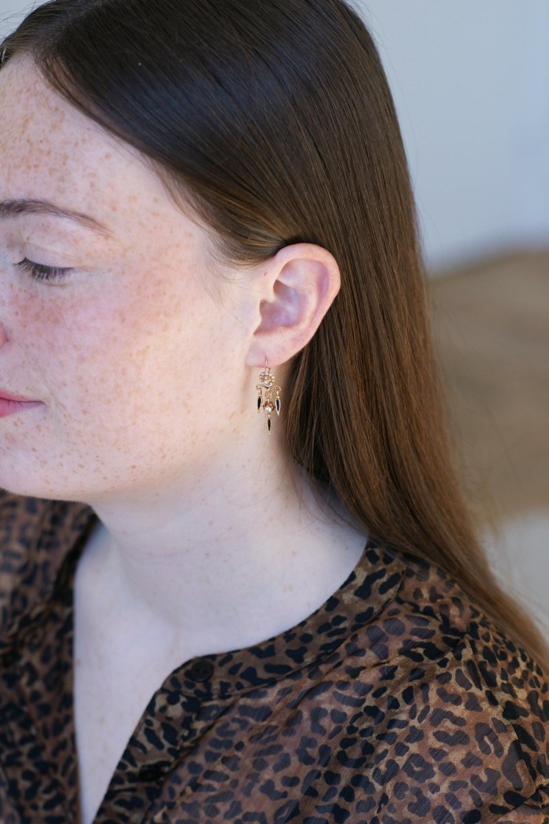 Boucles d'Oreilles Anciennes Pendantes Email et Perles - Castafiore