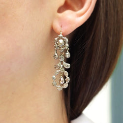 Boucles d’oreilles Arlésiennes en or blanc et argent - Castafiore