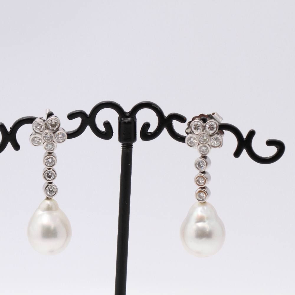 Boucles d'oreilles avec perles australiennes et diamants - Castafiore
