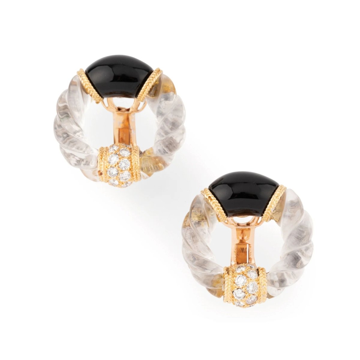 Boucles d'oreilles BOUCHERON en or jaune, onyx, cristal de roche et diamants - Castafiore