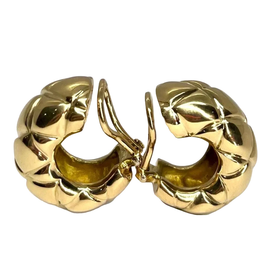 Boucles d'oreilles CHAUMET signées en or jaune - Castafiore