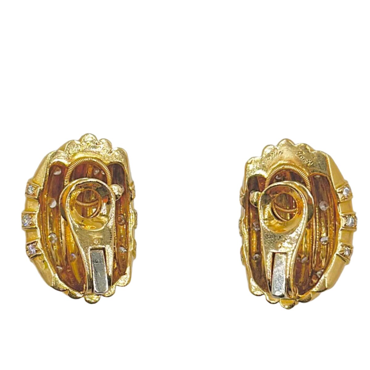 Boucles d'oreilles Clip CARTIER en or jaune et diamants - Castafiore