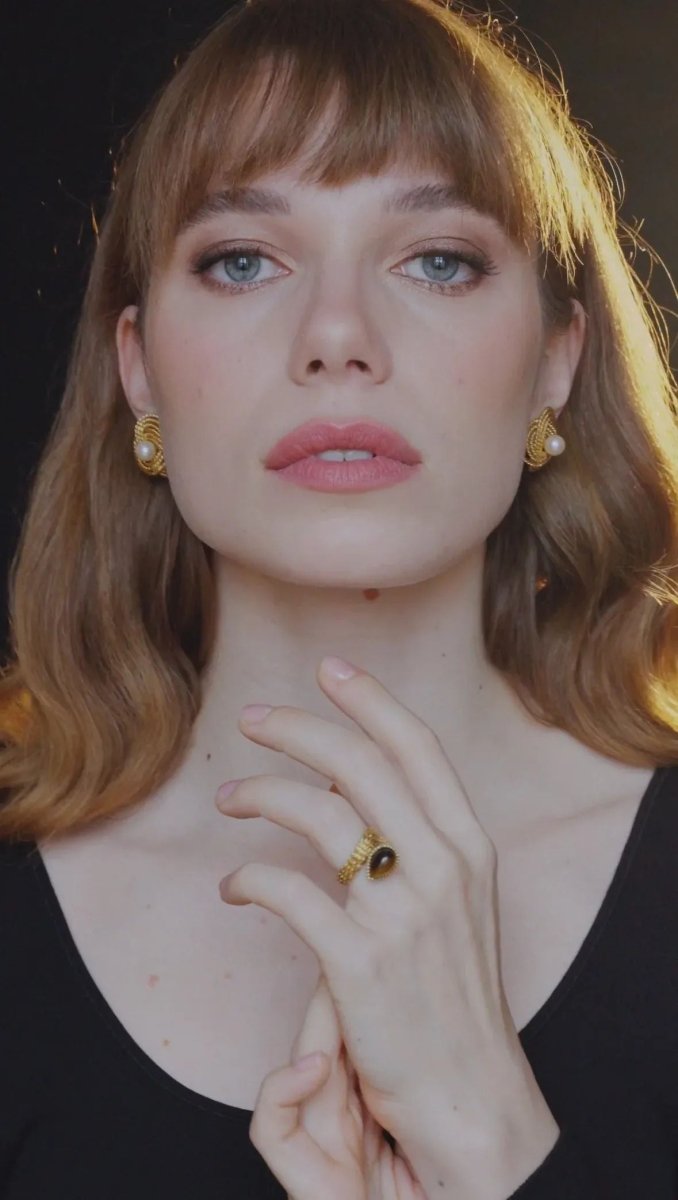 Boucles d'Oreilles Clip Gubelin Or Torsadé et Perles - Castafiore