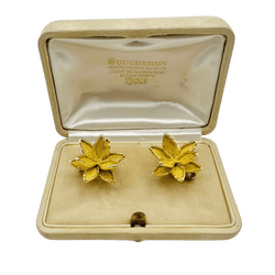 Boucles d'oreilles Clips BOUCHERON "Fleur de lotus" en or jaune - Castafiore