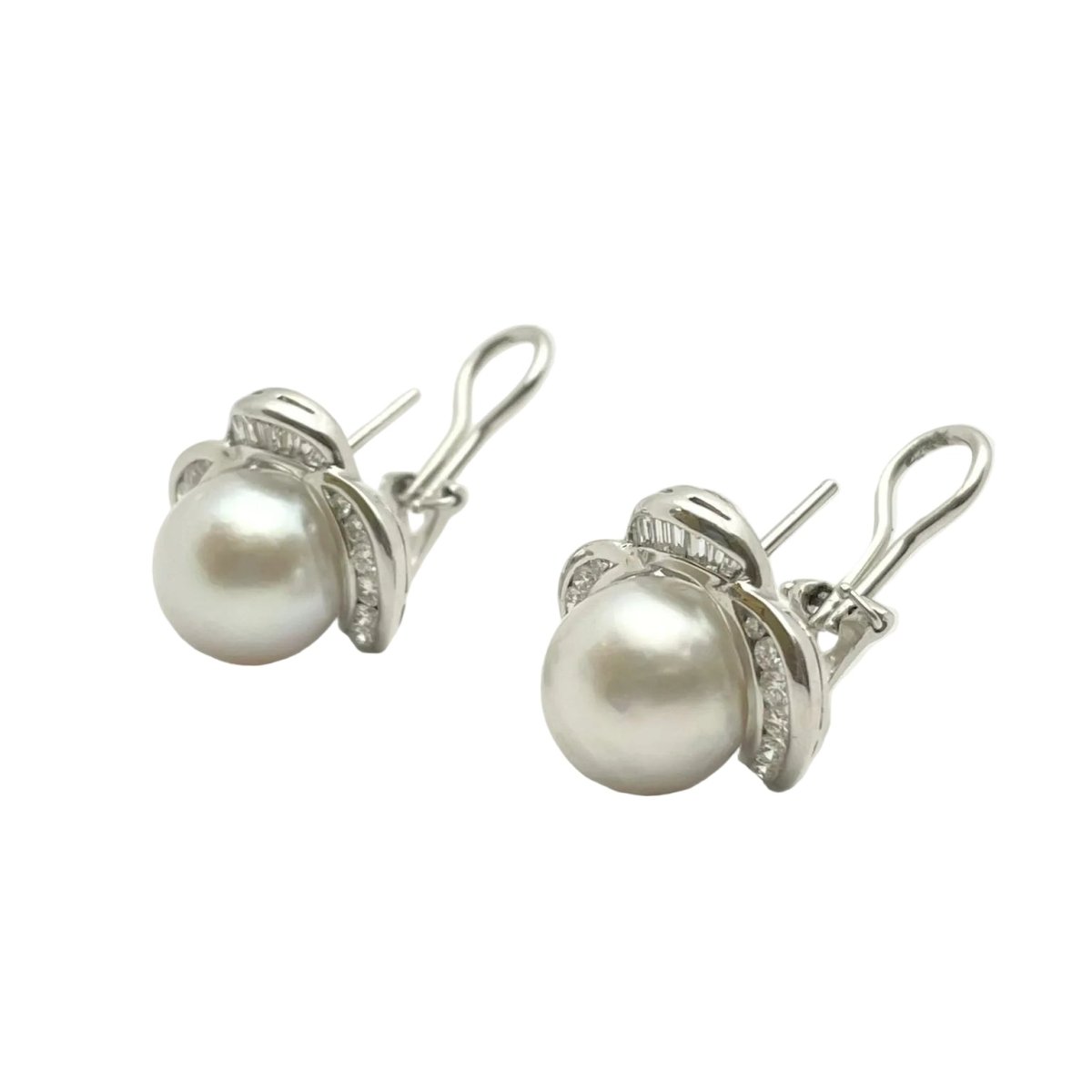 Boucles d'oreilles Clips en or blanc, pearls et diamants - Castafiore