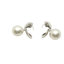 Boucles d'oreilles Clips en or blanc, perles et diamants - Castafiore