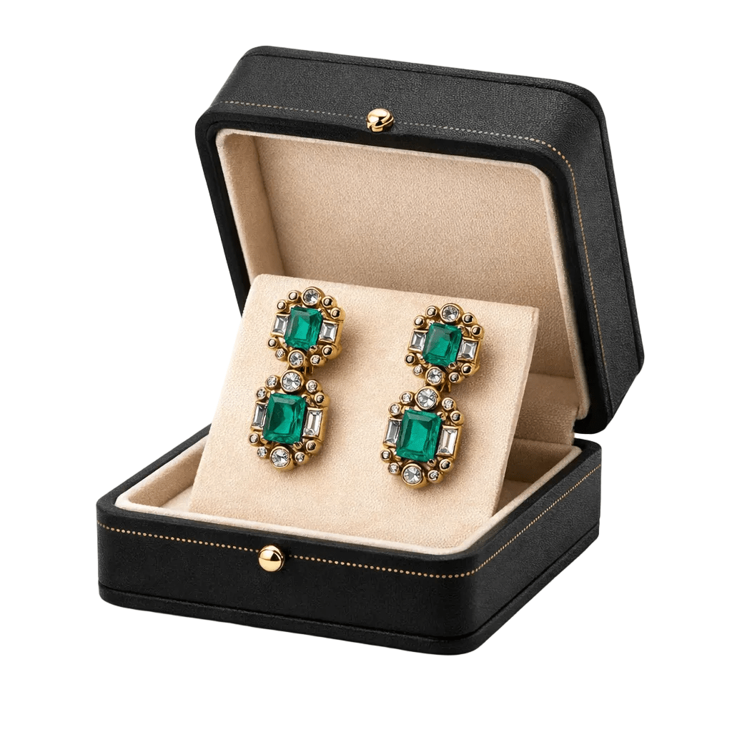 Boucles d'oreilles Clips en or jaune, émeraudes et diamants - Castafiore