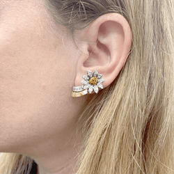 Boucles d'oreilles Clips en or jaune, platine, et diamants - Castafiore