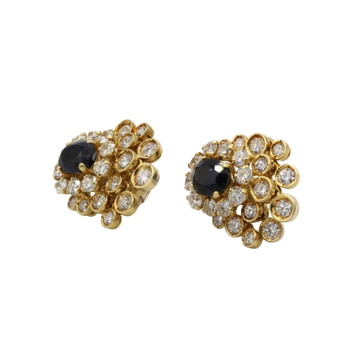 Boucles d'oreilles Clips en or jaune, saphirs et diamants - Castafiore