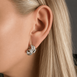 Boucles d'oreilles Clips en platine et diamants - Castafiore