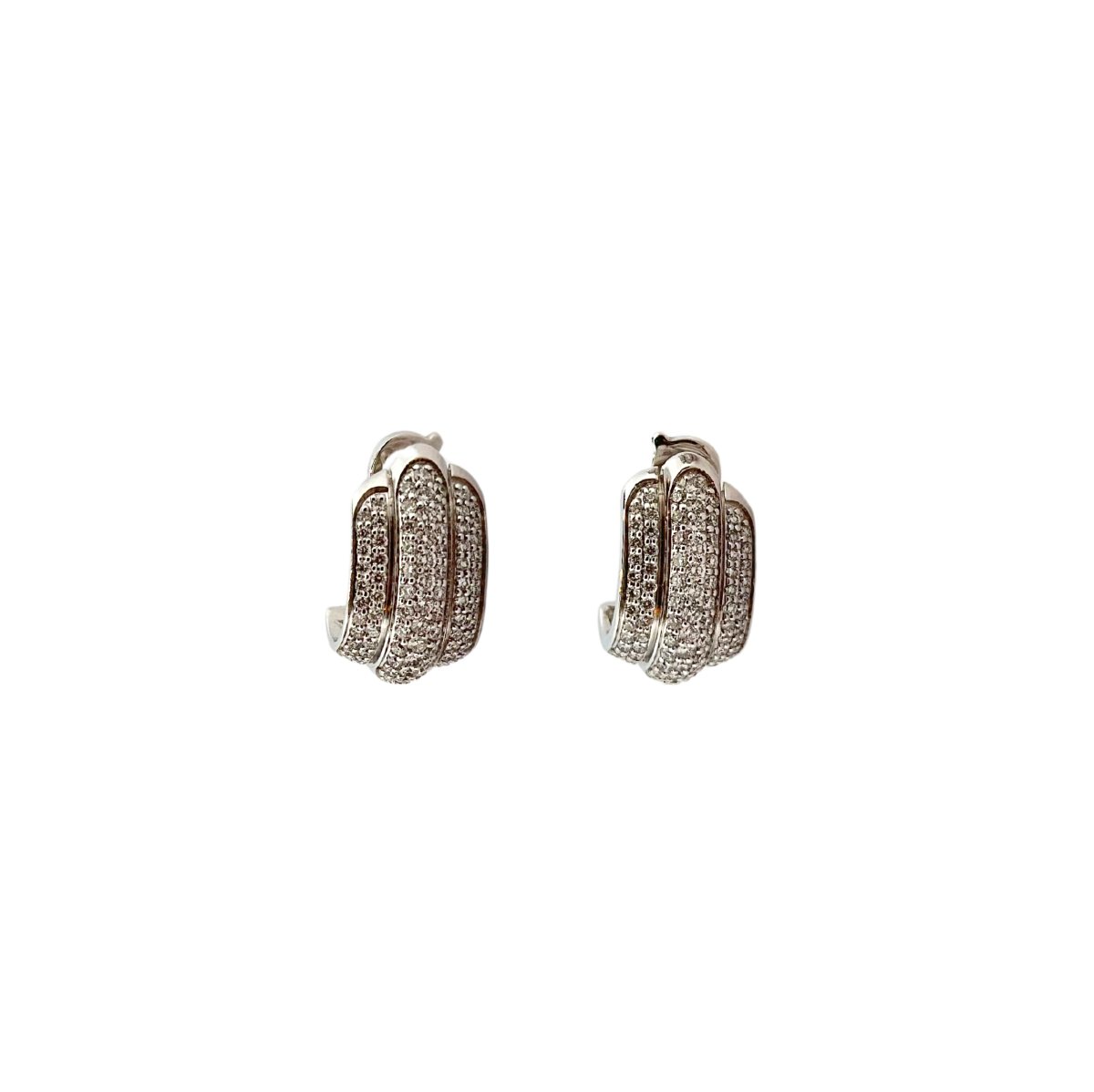 Boucles d'oreilles Clips PIAGET en or blanc et diamant - Castafiore