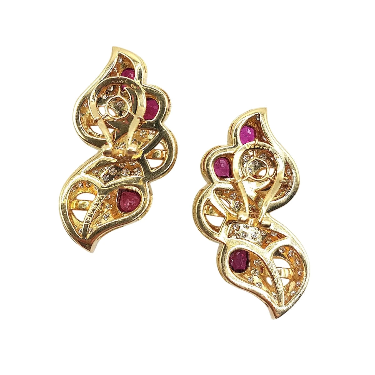 Boucles d'oreilles Clips VASARI "Nuages" en or jaune, rubis, perles et diamants - Castafiore