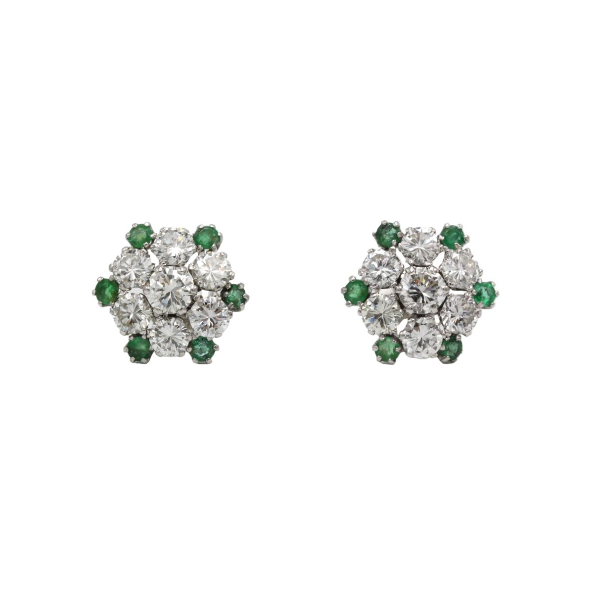 Boucles d'oreilles Clous en or blanc, émeraudes et diamants - Castafiore